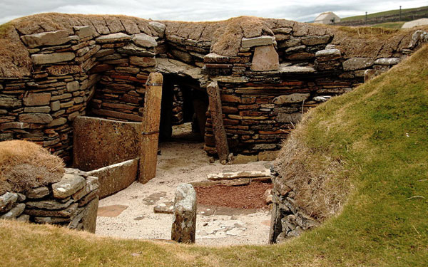 Neolithic_House_by_barefoot